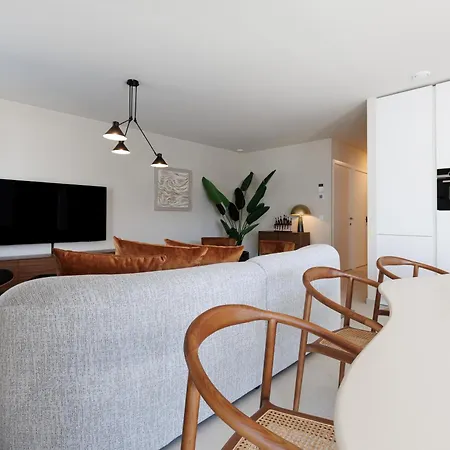 Savoye Plaza - Casselbergh Residences Апартаменти