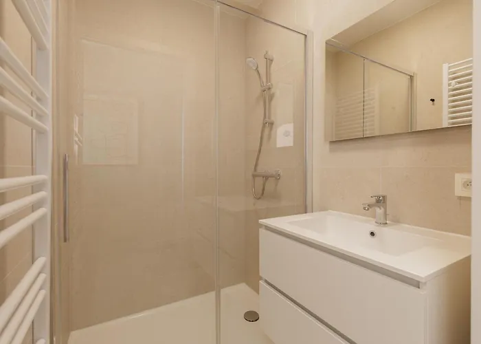 Savoye Plaza - Casselbergh Residences *